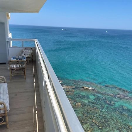 Maravilloso Apartamento En Primera Linea De Playa. Torreguadiaro Luaran gambar