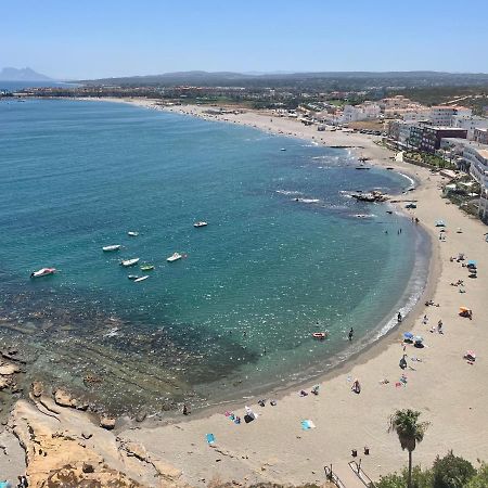 Maravilloso Apartamento En Primera Linea De Playa. Torreguadiaro Luaran gambar