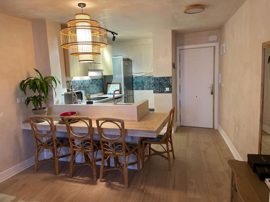 Maravilloso Apartamento En Primera Linea De Playa. Torreguadiaro Luaran gambar
